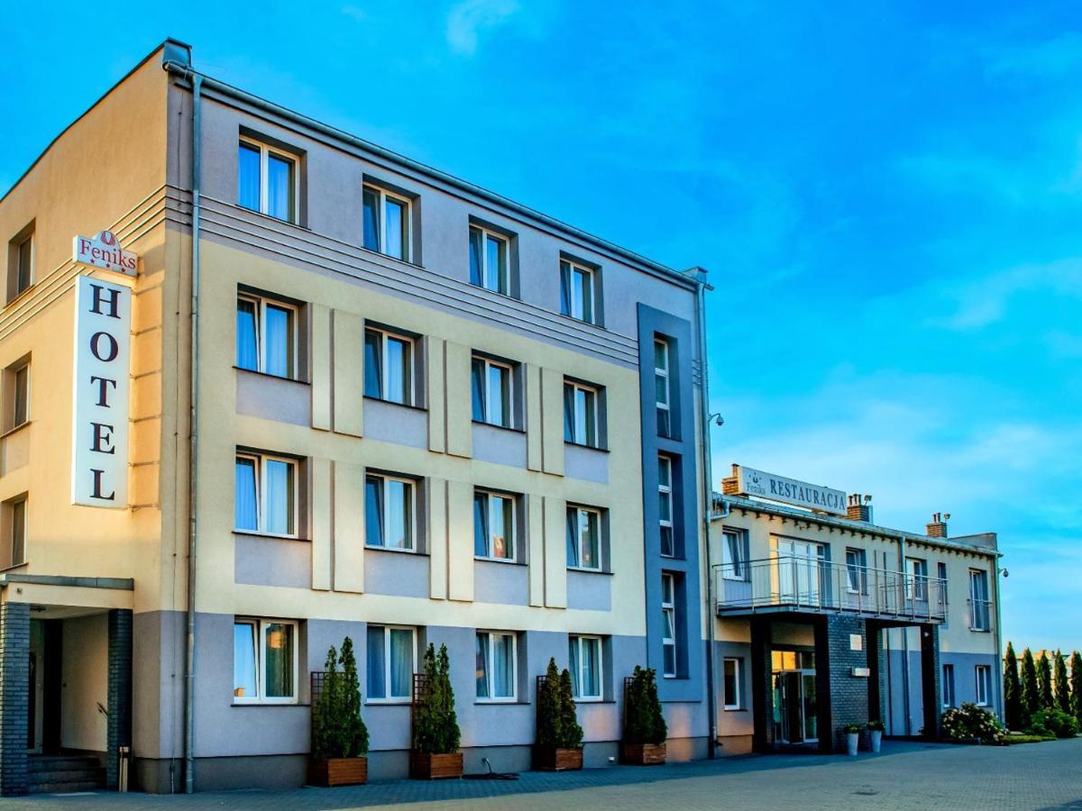 Hotel Feniks Gniezno Exteriör bild