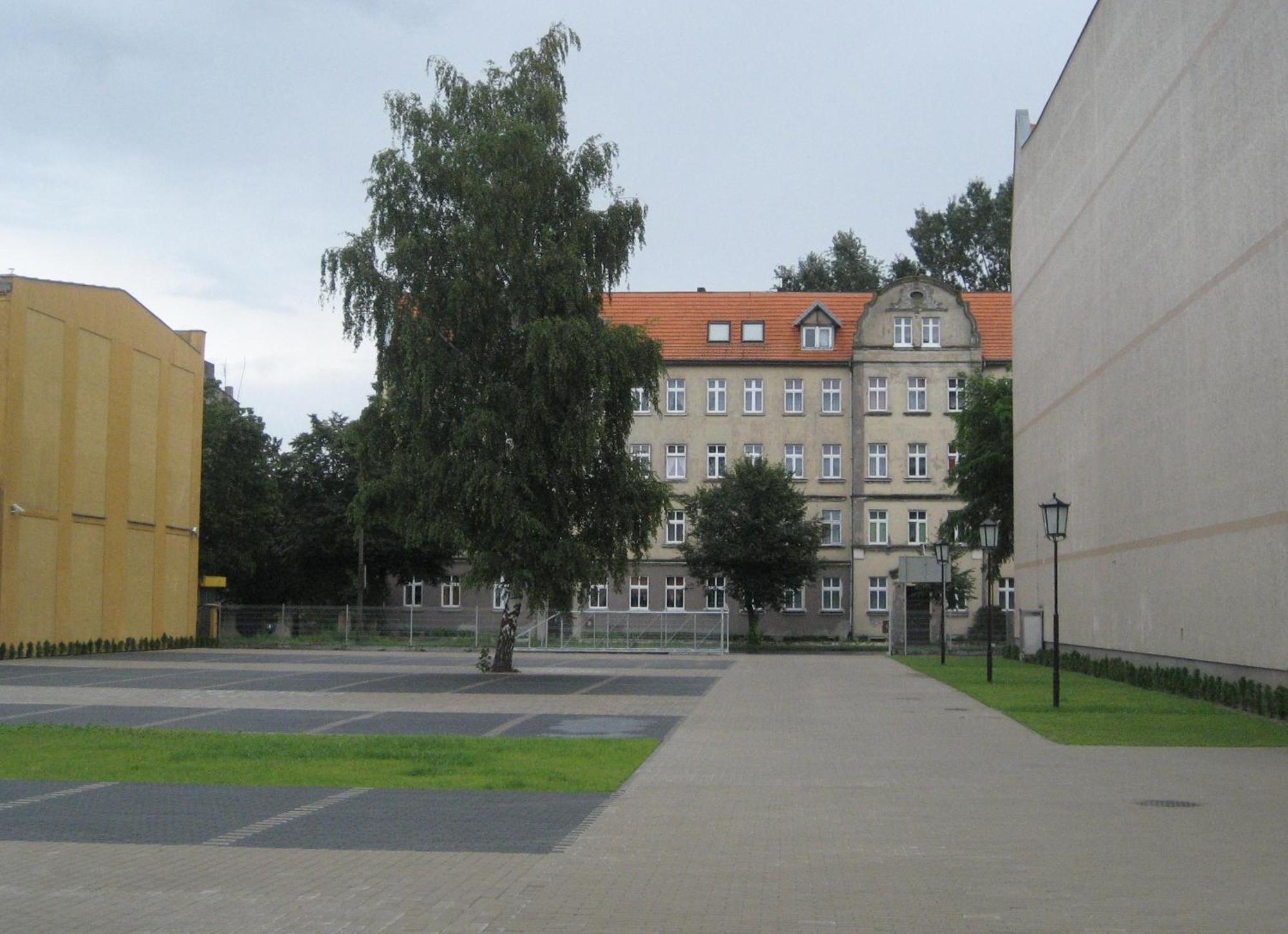 Hotel Feniks Gniezno Exteriör bild